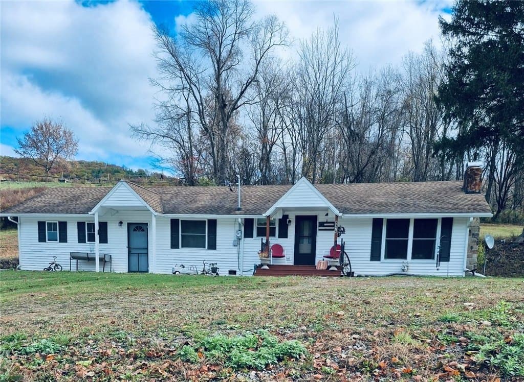 2 bedroom house for sale at 4476 State Route 36 Canisteo - $164,000