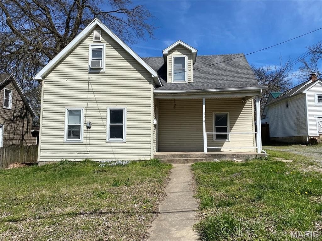 3 bedroom house for sale at 918 Bloomfield St Cape Girardeau - $75,000