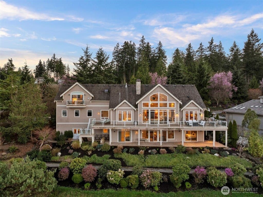 4 bedroom house for sale at 5464 Puffin Pl Blaine - $2,200,000
