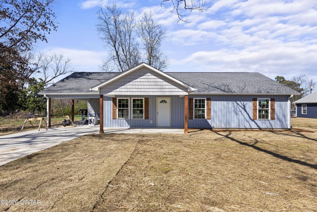 3 bedroom house for sale at 190 W Park St Alamo - $239,900