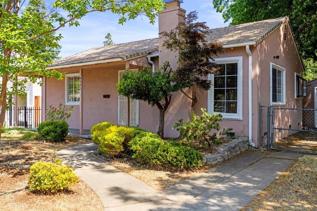 2 bedroom house for sale at 4551 Orinda Way Fruitridge Pocket 95820 - $340,000