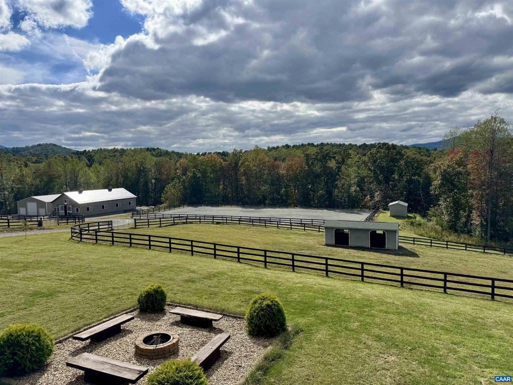 4 bedroom house for sale at 2236 Craigs Store Rd Afton - $2,750,000