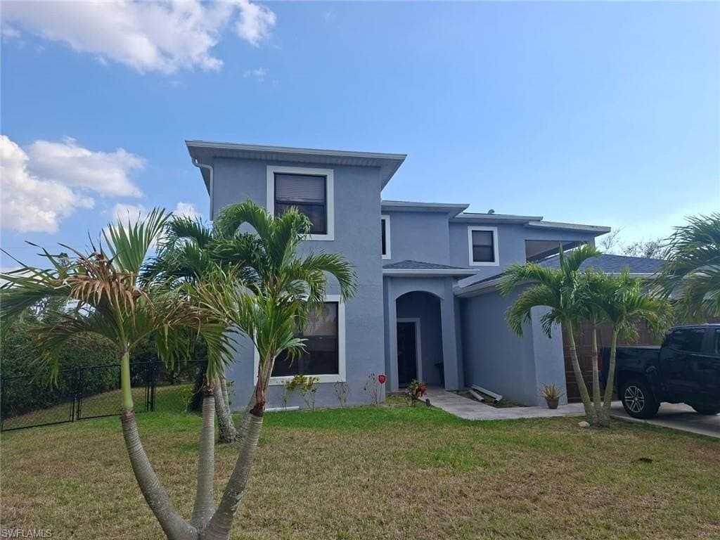 4 bedroom house for sale at 2360 Burton Ave Fort Myers - $550,000