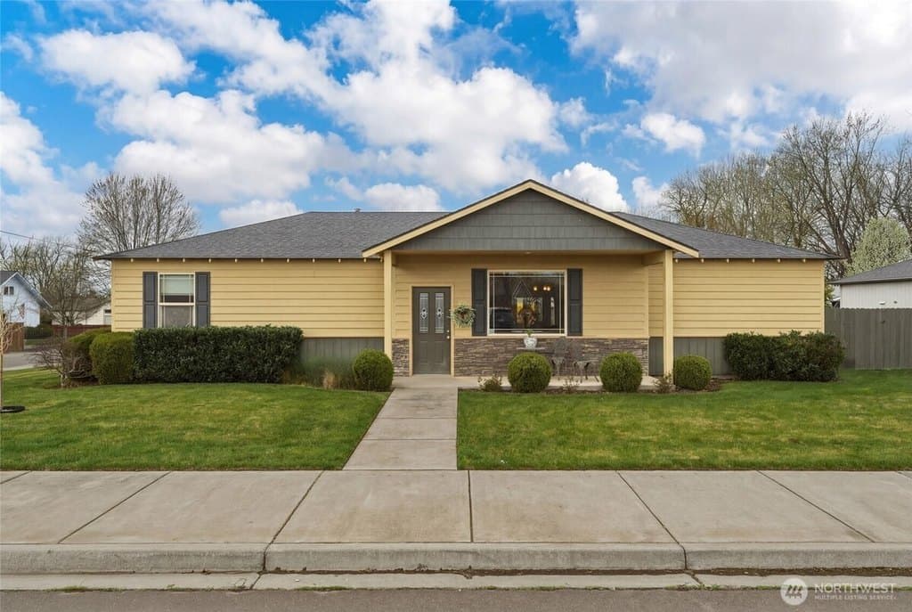 3 bedroom house for sale at 405 Offner Rd Walla Walla 99362 - $395,000