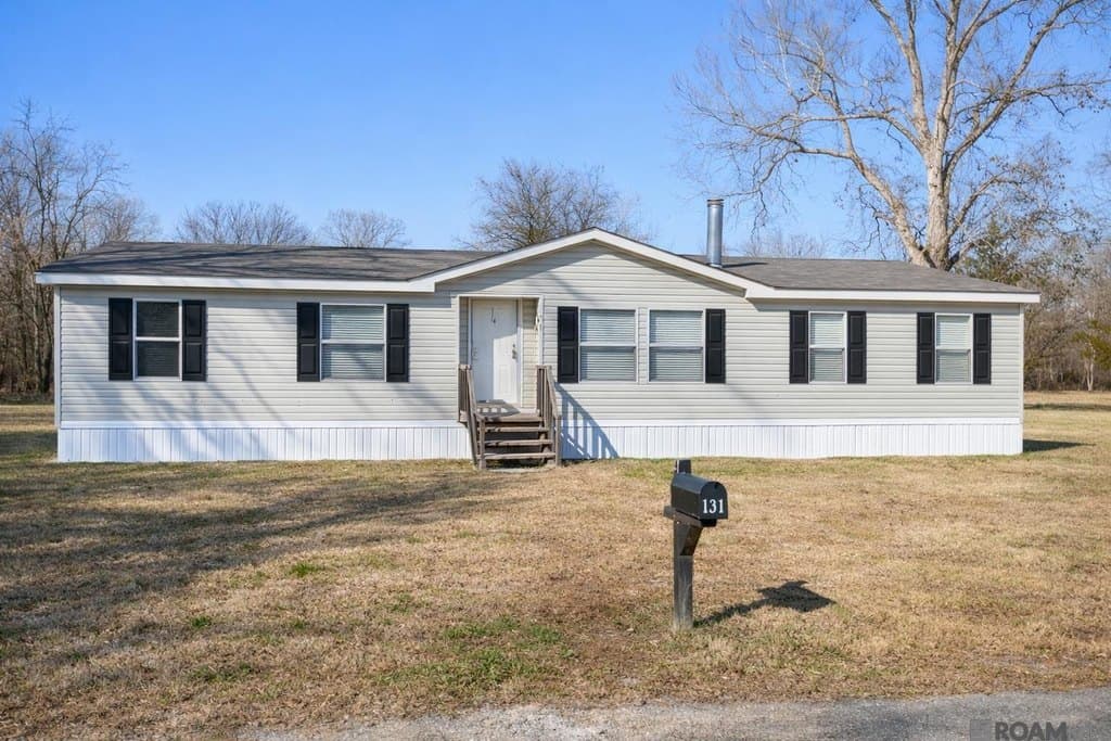4 bedroom mobile home for sale at 131 Pleasant Ln Belle Rose - $125,000