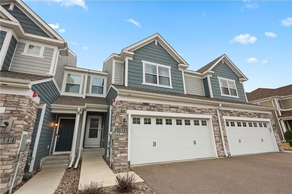 3 bedroom townhouse for sale at 18348 Glasswort Dr Lakeville 55044 - $460,000