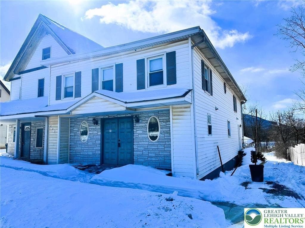 3 bedroom house for sale at 426 White St Bowmanstown - $189,900