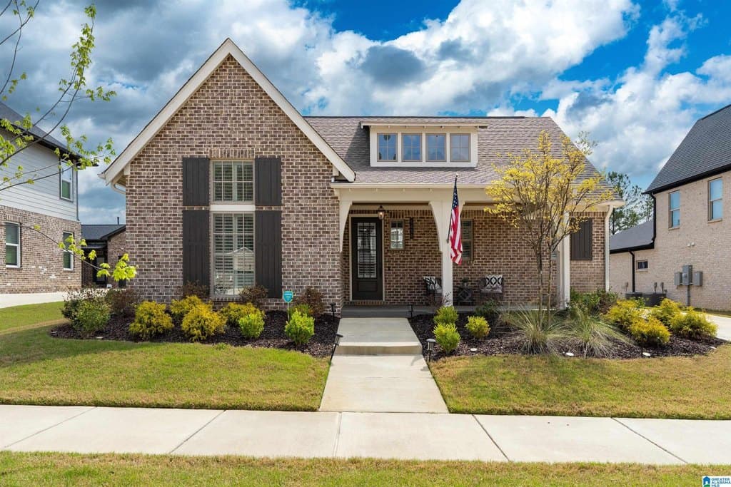 3 bedroom house for sale at 5656 Colton Rd Hoover 35244 - $624,900