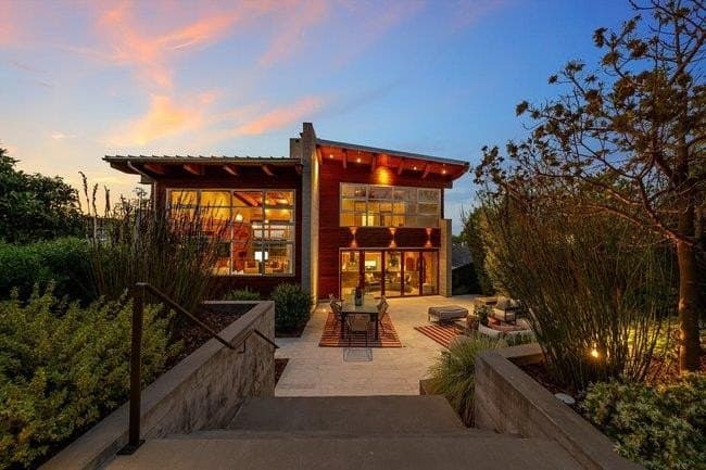 4 bedroom house for sale at 436 Lakeview Way Redwood City 94062 - $4,190,000