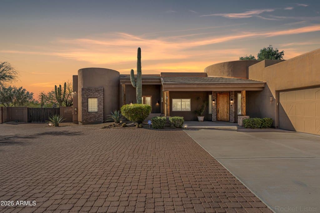 6 bedroom house for sale at 6033 E Lone Mountain Rd Cave Creek - $1,430,000