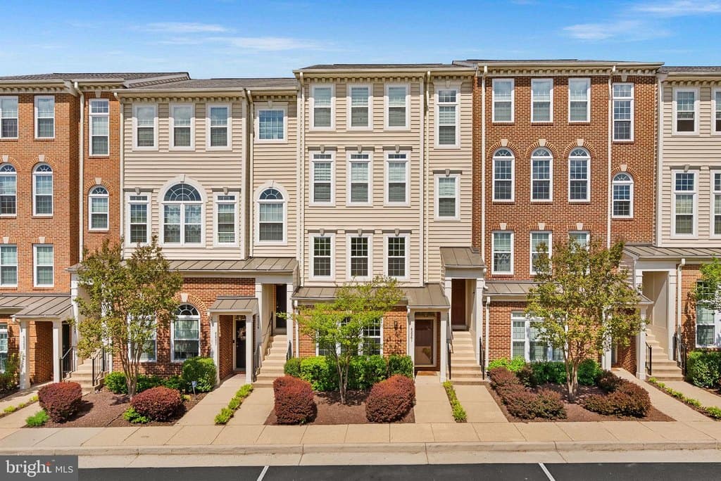 3 bedroom condo for sale at 42261 Terrazzo Ter Stone Ridge 20105 - $414,900