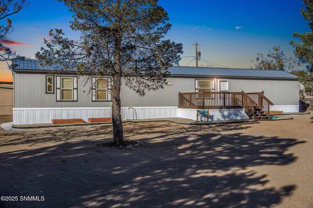 3 bedroom mobile home for sale at 9795 Butterfield Blvd Butterfield Park - $225,000