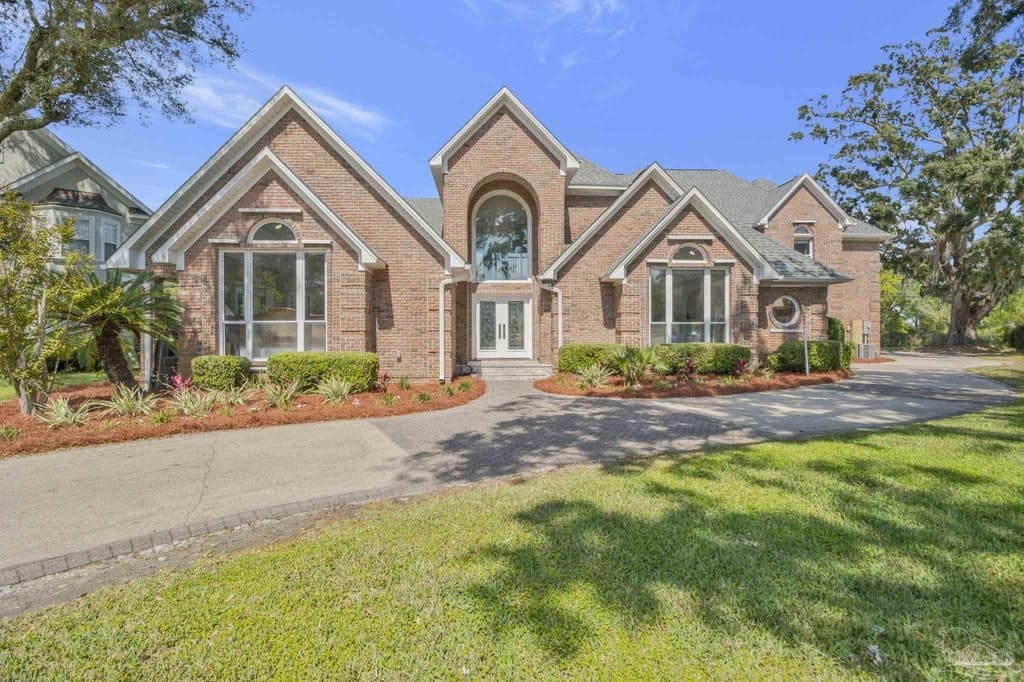 4 bedroom house for sale at 4818 Rosemont Pl Pensacola - $1,099,000