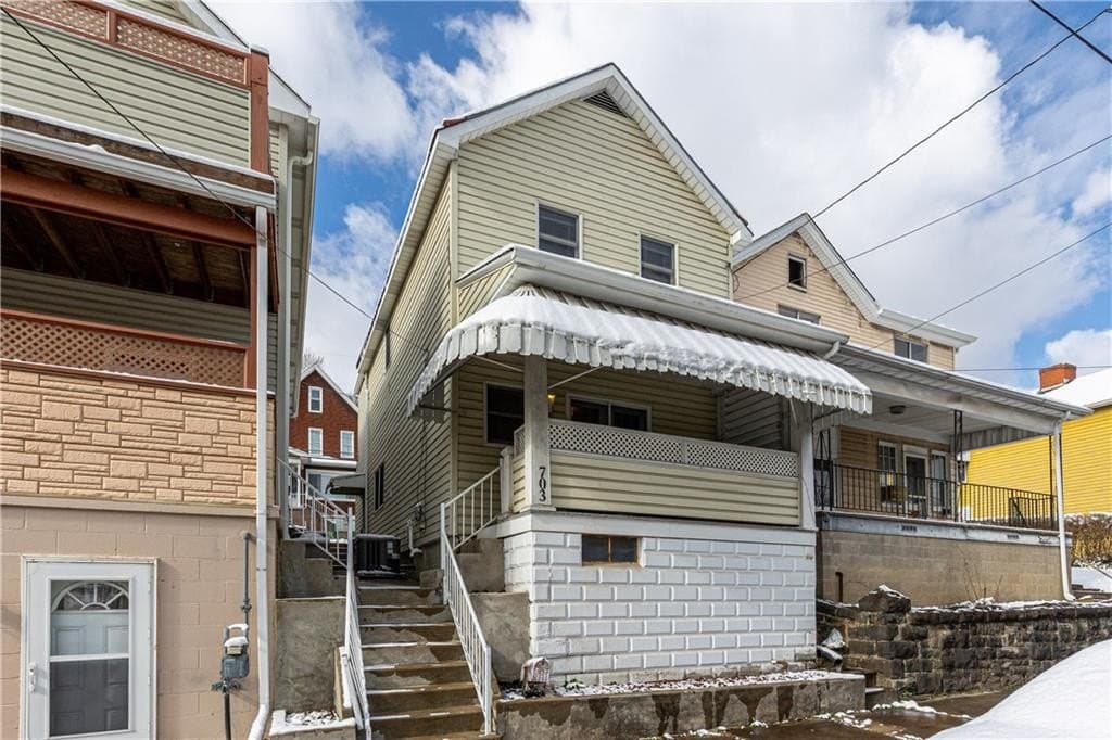 2 bedroom house for sale at 703 Washington Ave Charleroi - $89,900