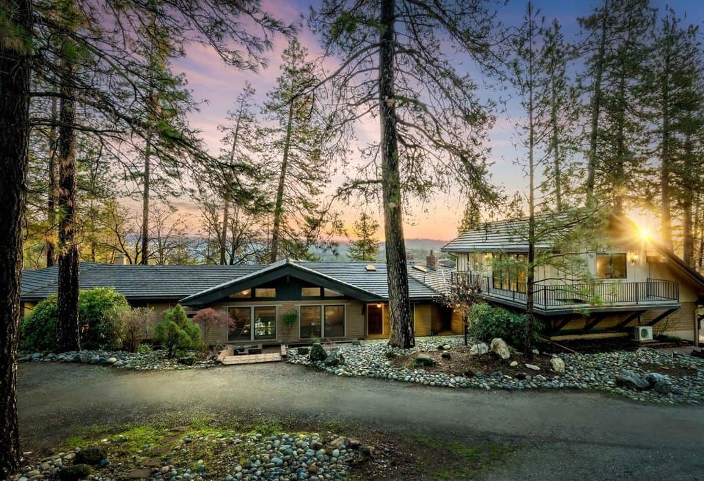 3 bedroom house for sale at 20990 Tiger Tail Rd Grass Valley 95949 - $1,050,000