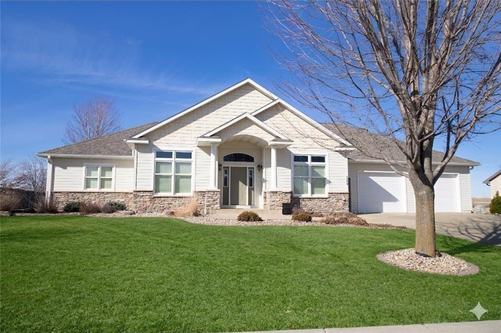 3 bedroom house for sale at 508 Vangsness St Adams - $499,900