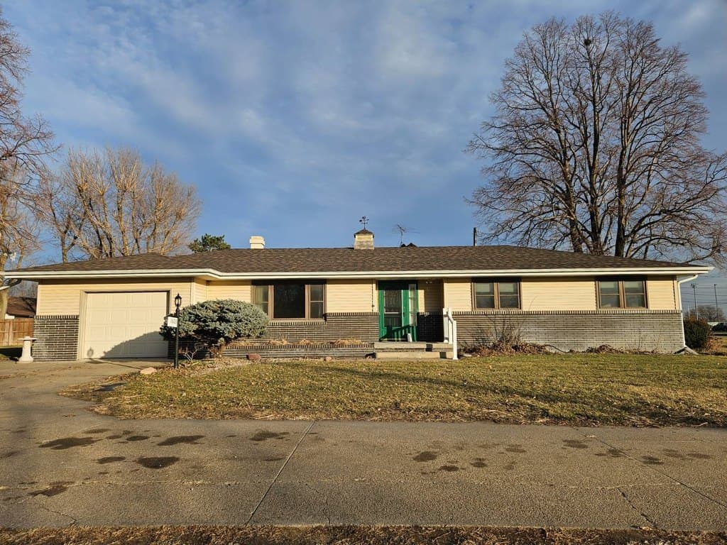 4 bedroom house for sale at 1603 28th St Central City - $265,000