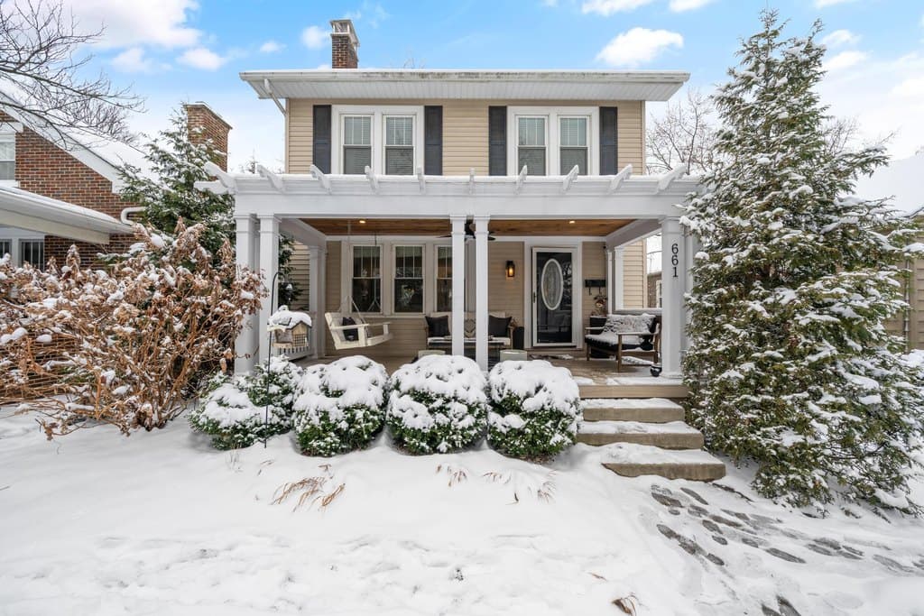 3 bedroom house for sale at 661 S Cassingham Rd Bexley - $635,000