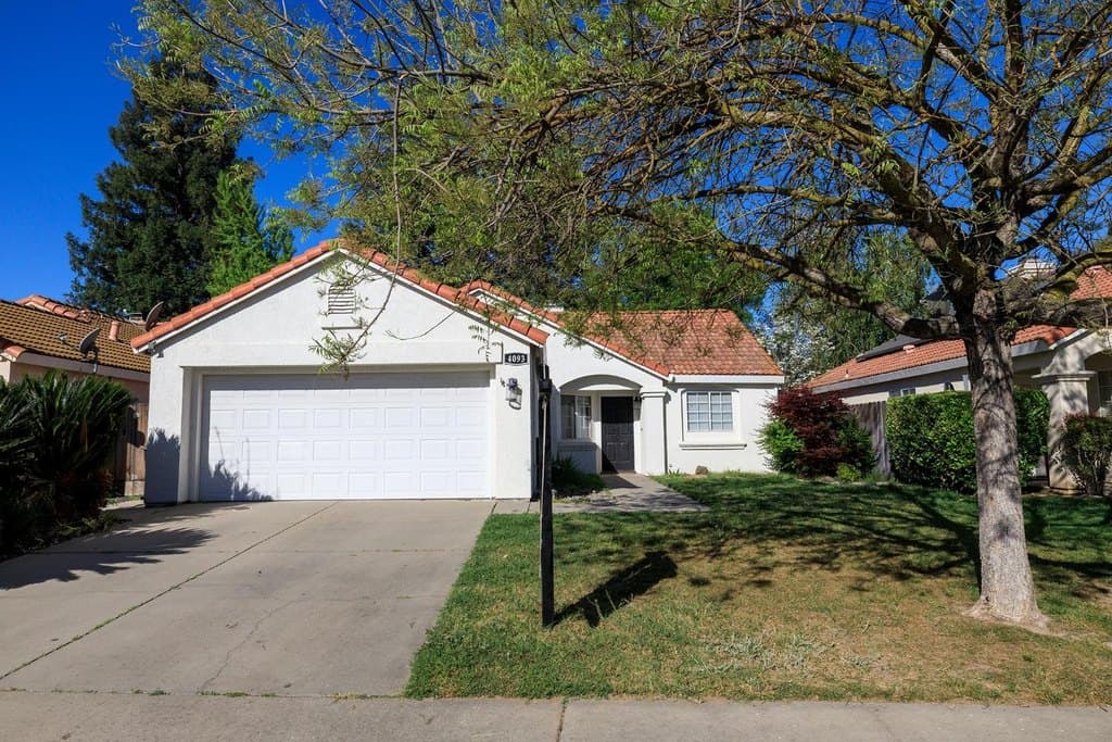 3 bedroom house for sale at 4093 Heartland Way Turlock 95382 - $429,900