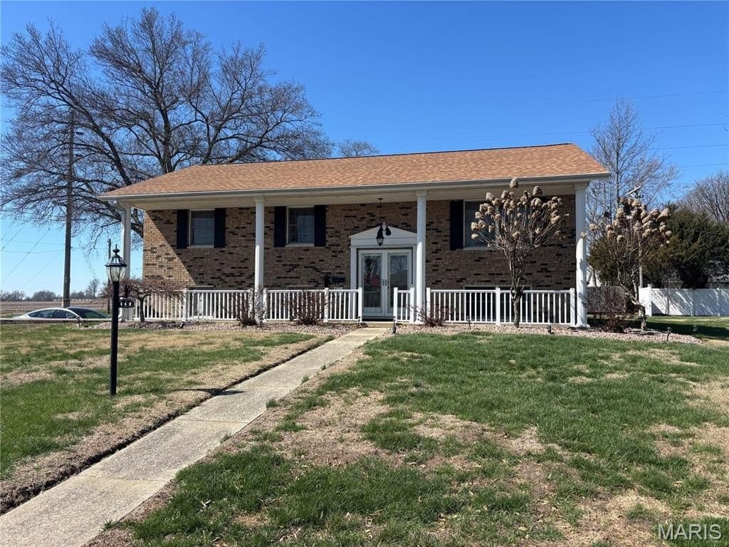 3 bedroom house for sale at 640 Meadowbrook Ln Centralia - $185,000