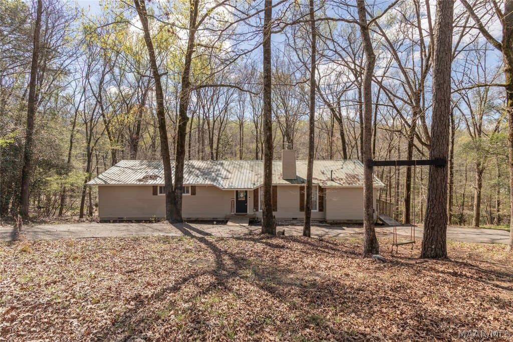 3 bedroom house for sale at 427 Busch Hill Dr Blue Ridge - $230,000