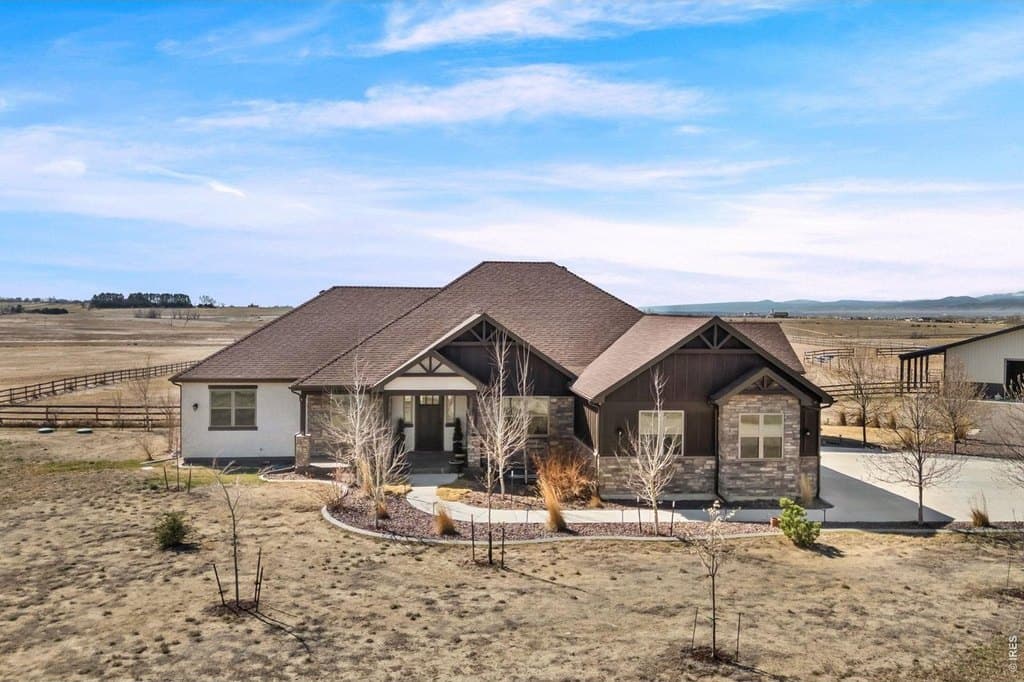 4 bedroom house for sale at 5821 Dakota Ct Wellington 80549 - $1,725,000
