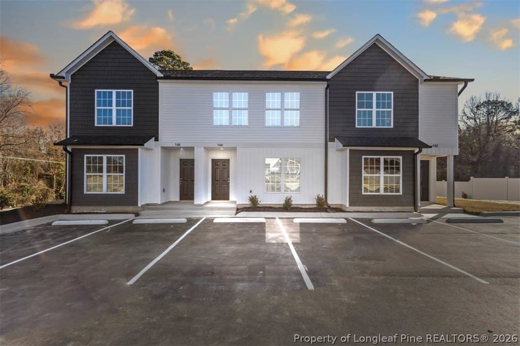 2 bedroom townhouse for sale at 130 Chapel Hill Rd Spring Lake 28390 - $219,900