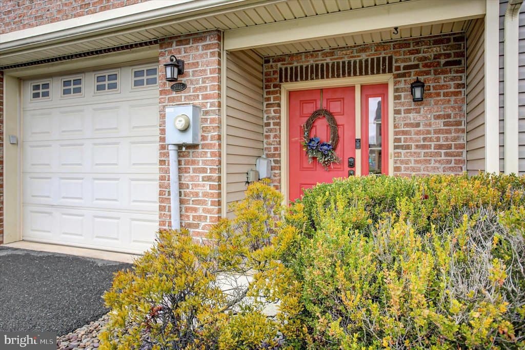 3 bedroom condo for sale at 2035 Powell Dr Chambersburg - $259,000