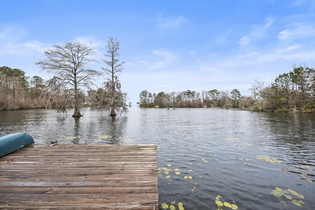 3 bedroom house for sale at 107 Jacks Ln Bonneau - $650,000