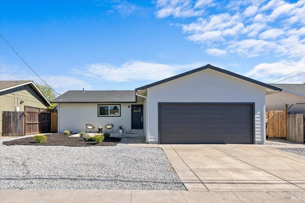3 bedroom house for sale at 1622 Weaverly Dr Petaluma 94954 - $949,000