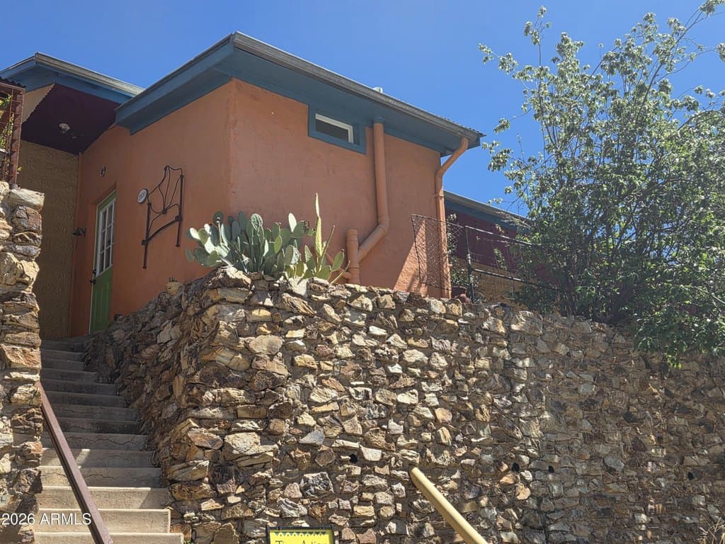 1 bedroom house for sale at 253B Brewery Ave Bisbee - $325,000