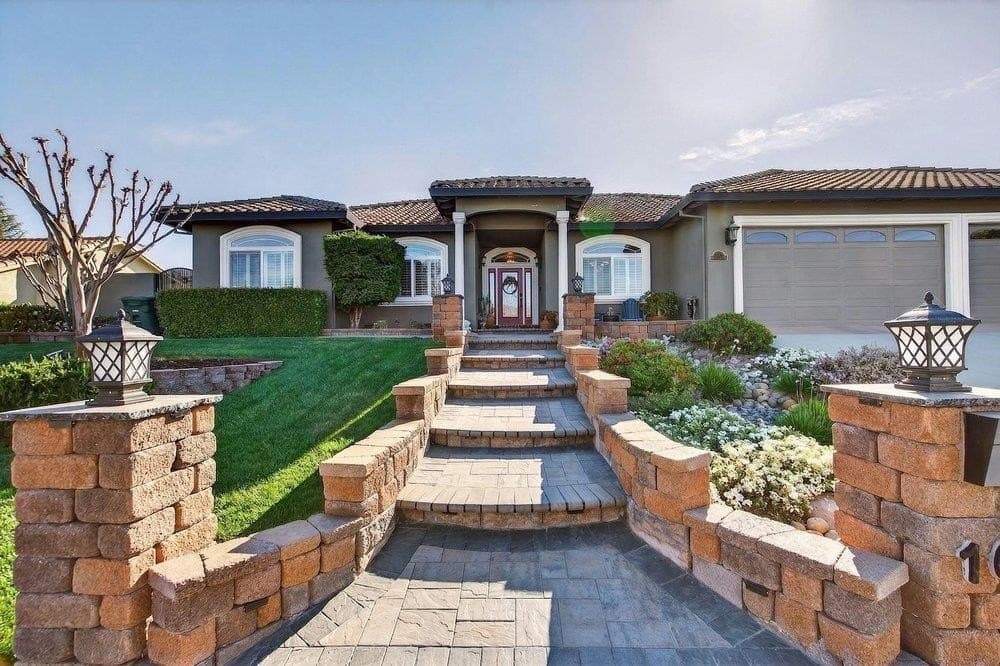 4 bedroom house for sale at 160 Dan Dr Hollister 95023 - $1,199,000