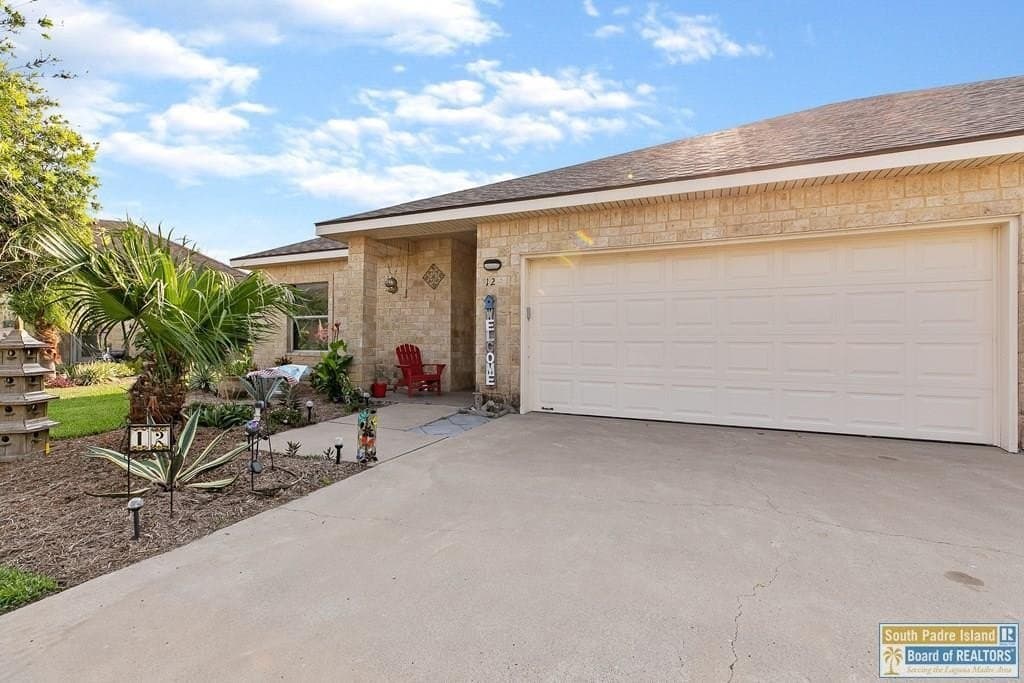 3 bedroom townhouse for sale at 12 Augusta Ct Laguna Vista 78578 - $279,000
