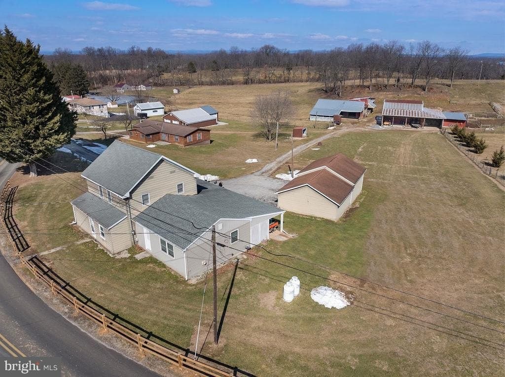 5 bedroom house for sale at 470 Racetrack Rd Abbottstown - $529,900