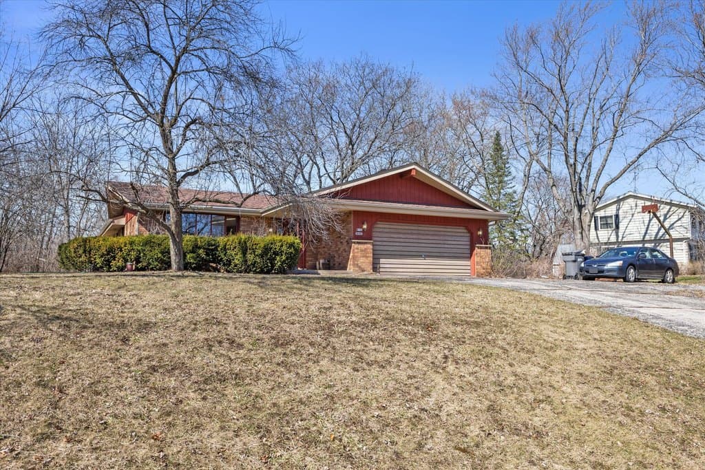 3 bedroom house for sale at W135S6493 Windsor Rd Muskego 53150 - $299,900