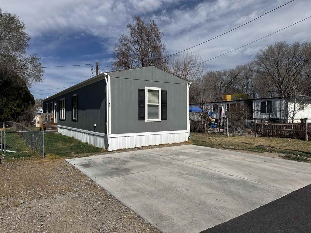 3 bedroom mobile home for sale at 825 E Ottley Ave Fruita 81521 - $89,900