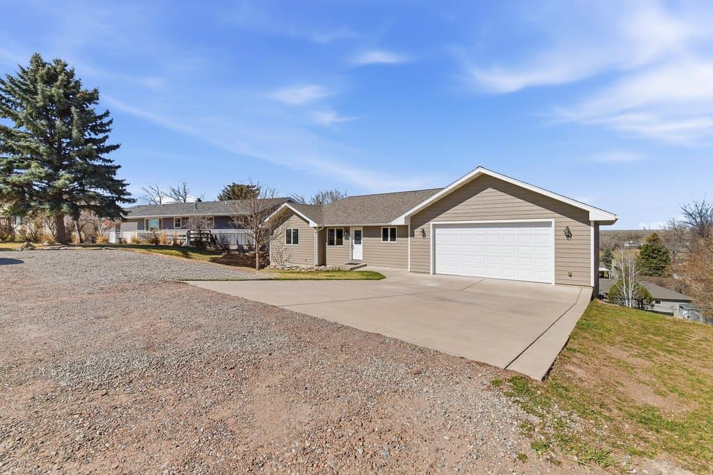 4 bedroom house for sale at 137 Marillyn Dr Great Falls 59405 - $520,000