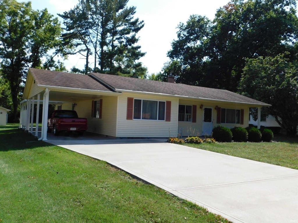 3 bedroom house for sale at 4241 W Doyle Ave Bloomington 47403 - $289,000