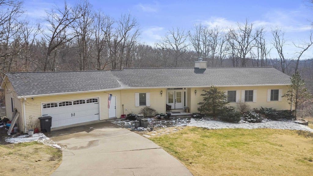 4 bedroom house for sale at 5269 Scotland Heights Rd Catlettsburg - $439,900