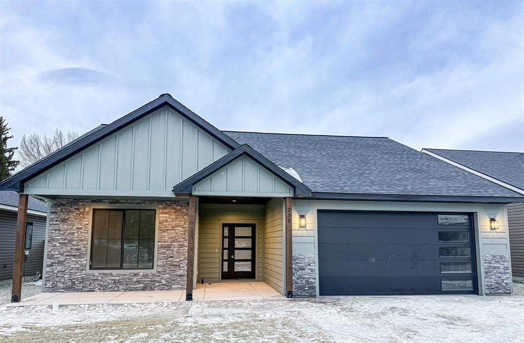 3 bedroom house for sale at 235 Whitman St Albion - $369,500