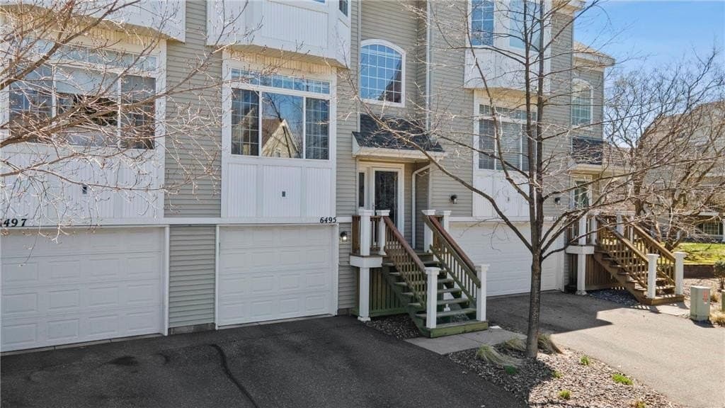 2 bedroom townhouse for sale at 6495 Christenson Ln NE Fridley 55432 - $265,000