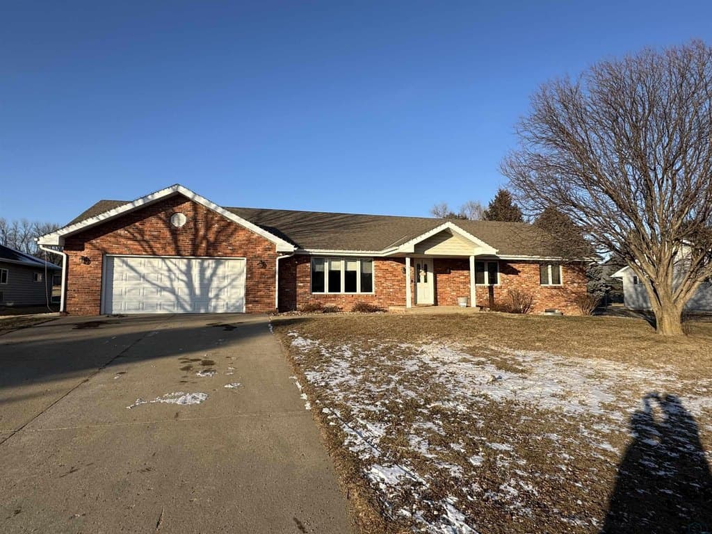3 bedroom house for sale at 514 Anderson St Alcester - $339,000