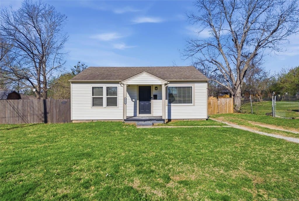 2 bedroom house for sale at 822 Terrace Dr Sapulpa 74066 - $129,500