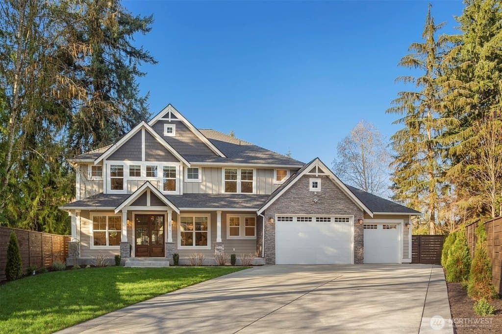 4 bedroom house for sale at 12817 219th Pl SE Snohomish 98296 - $1,295,000