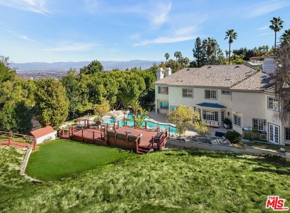 5 bedroom house for sale at 14132 Beresford Rd Beverly Hills - $9,995,000