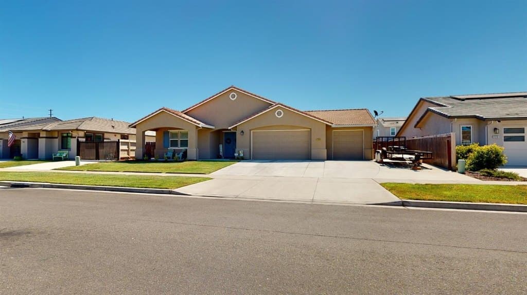 3 bedroom house for sale at 4640 Colorado Ave Turlock 95382 - $660,000