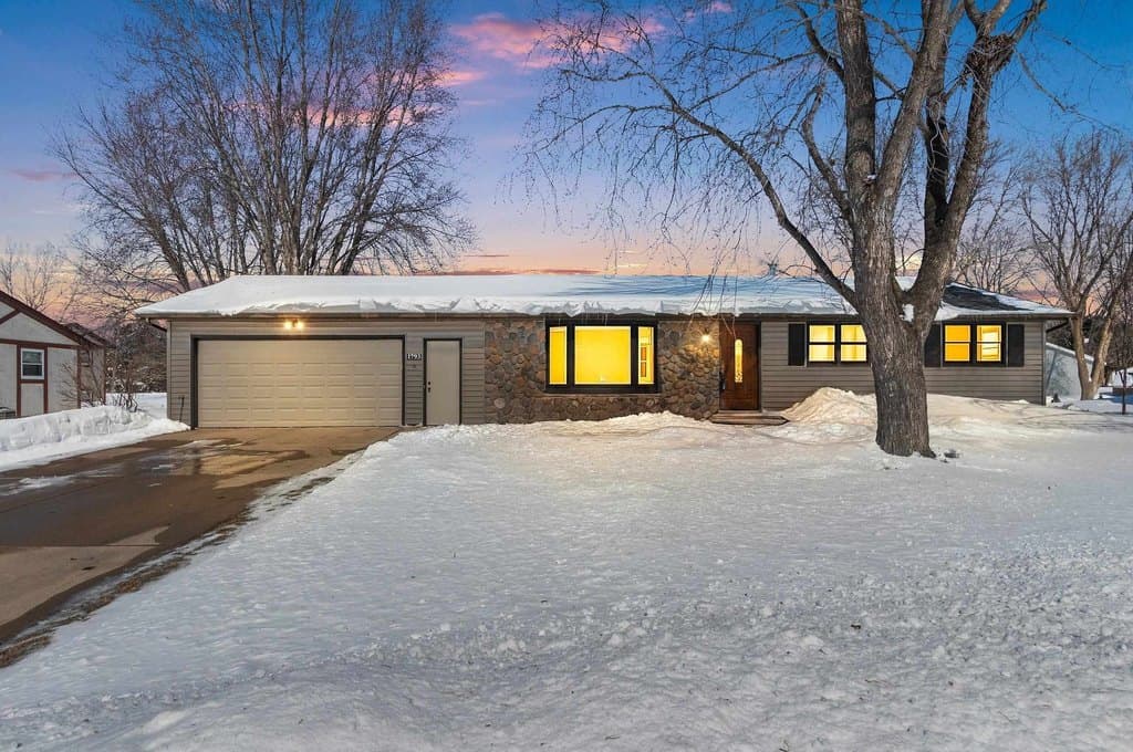 3 bedroom house for sale at 1793 Mac Ln Bellevue - $349,900