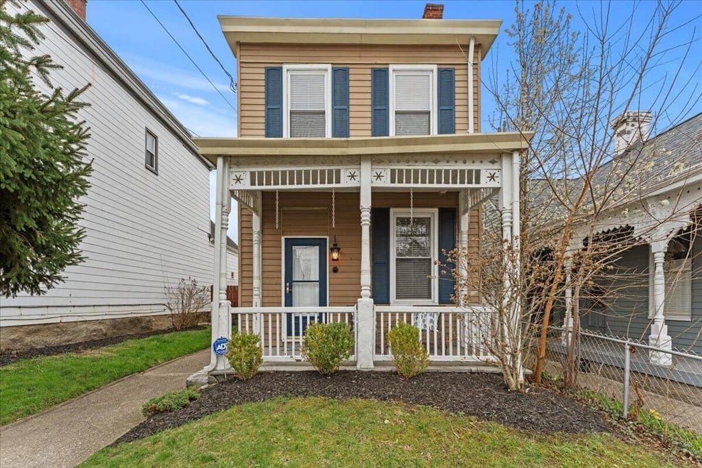2 bedroom house for sale at 164 Ward Ave Bellevue - $299,999