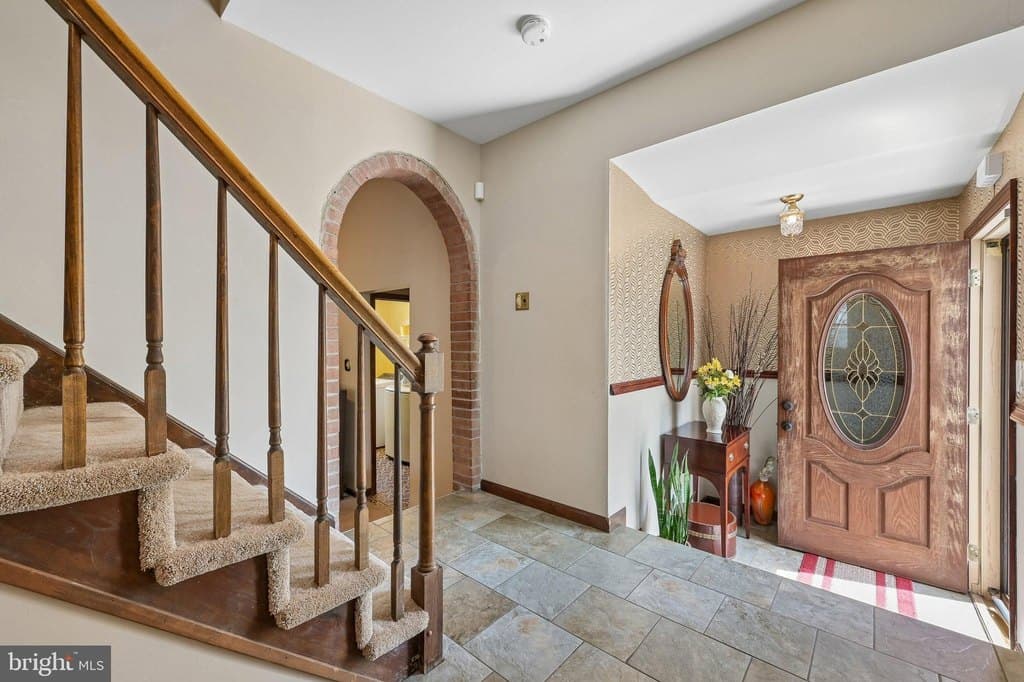 4 bedroom house for sale at 33 Sturbridge Dr Sicklerville 08081 - $450,000