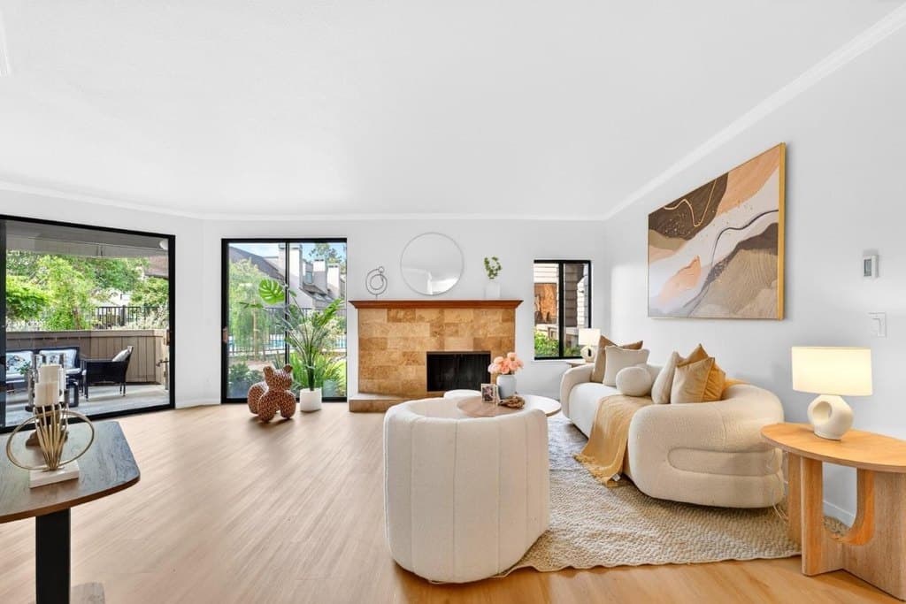 2 bedroom condo for sale at 9 Cove Ln Redwood City 94065 - $999,000